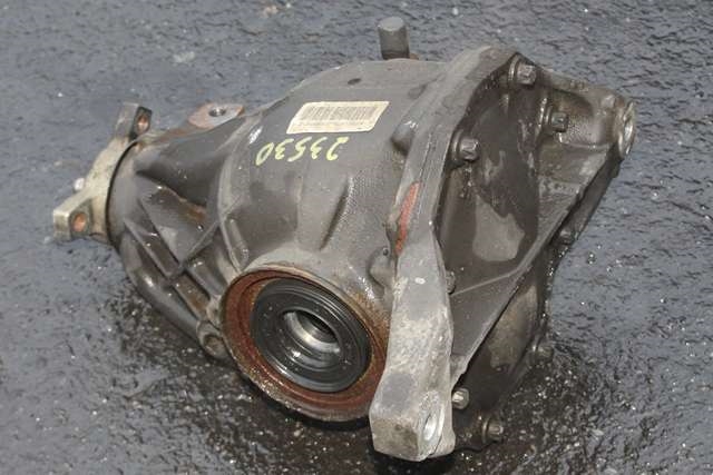 Kardang klokke bak til Mercedes E-Klasse 2009-2013 (Fase 1) (W212) (W212) (MERCEDES|213 350 84 03|)