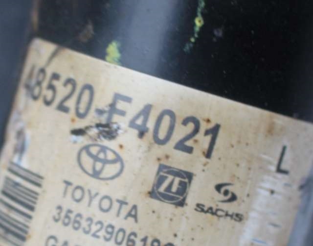 Fjærbein venstre foran til Toyota C-HR 2016-->> (TOYOTA|48520-F4021|)