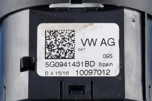 Bryter lys til VW Golf VII 2012-2017 (Fase 1) (VAG|5G0 941 431 BD|)