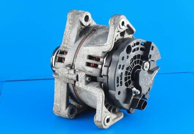 Dynamo til Opel Meriva B 2010-2017  (BOSCH|0 124 425 087|13 266 810. 14 VOLT - 120 AMP|)