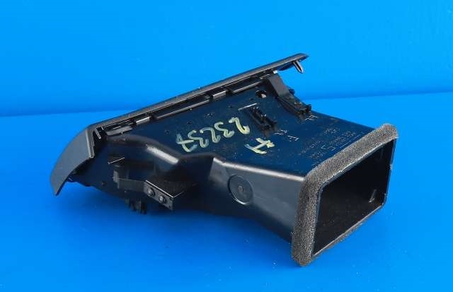 Dashbord friskluftdyse høyre til BMW X1 2009-2015 (E84) (E84) 