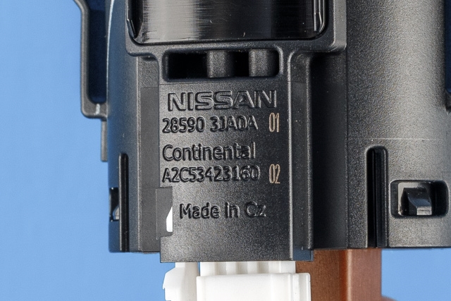 Bryter start/stopp til Nissan Qashqai 2014-2021 (Type II) (NISSAN|28590-3JA0A|)
