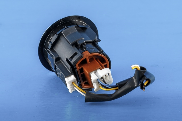Bryter start/stopp til Nissan Qashqai 2014-2021 (Type II) (NISSAN|28590-3JA0A|)