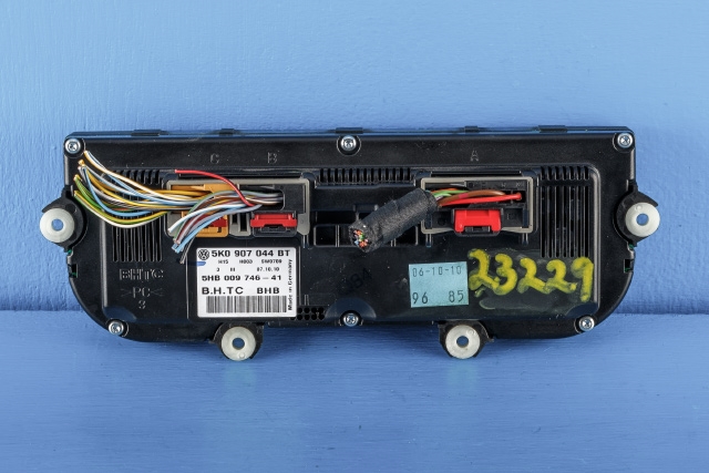Varmeapparat betjening til VW Golf VI 2008-2012  (HELLA|5HB 009 746-41|5K0 907 044 BT|)
