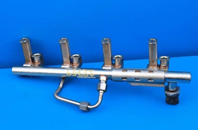 Dyseskinne (fuelrail) til Volvo V40, 2012-2019  (BOSCH|0 261 555 119)