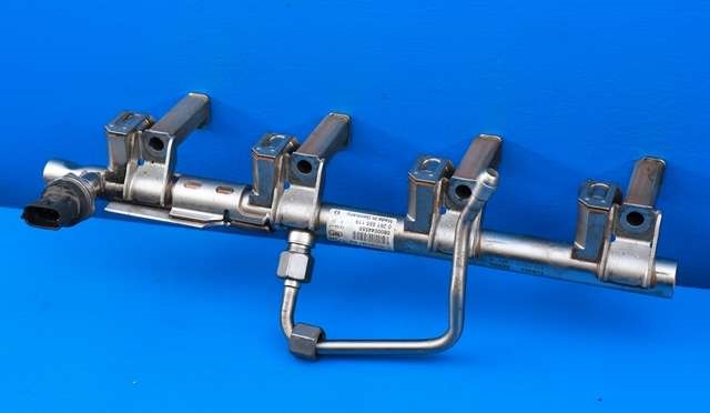 Dyseskinne (fuelrail) til Volvo V40 2012-2019  (BOSCH|0 261 555 119|CJ5G-9H487-BA|)
