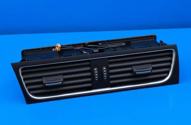 Dashbord friskluftdyse midtkonsoll til Audi A4 2007-2014 (Type IV) (B8) (B8) (VAG|8T1 820 951 C|)