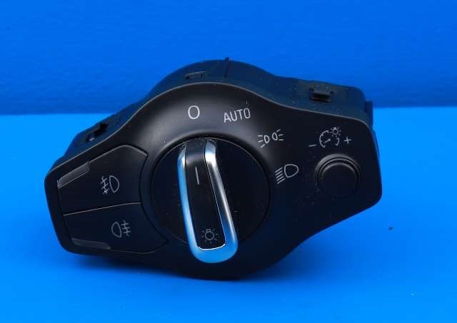 Bryter lys til Audi A4 2007-2014 (Type IV) (B8) (B8) (VAG|8K0 941 531 AL|)
