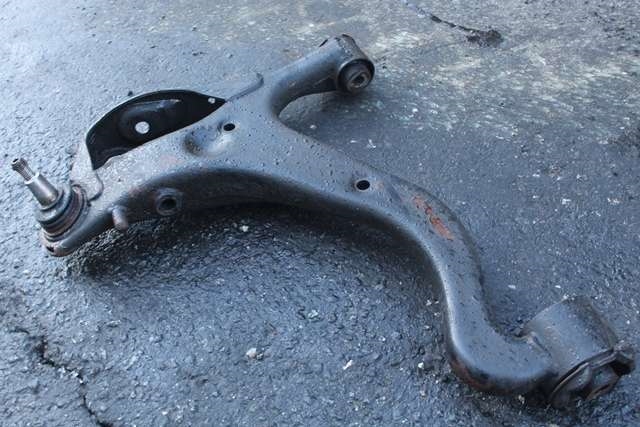 Bærebru høyre foran nedre til Land Rover Discovery 2005-2009 (Type III)