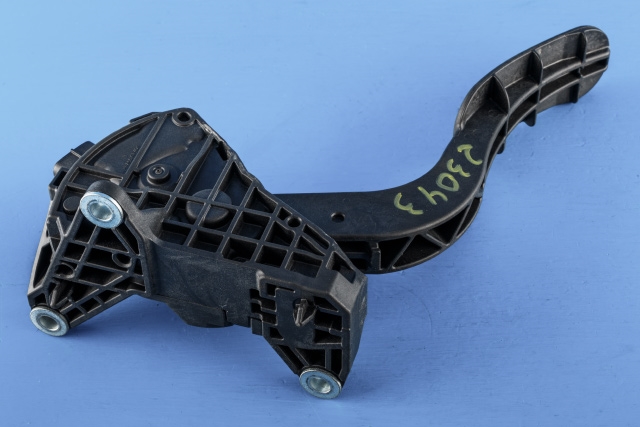 Pedal gass til Toyota C-HR 2016-->>  (TOYOTA|78110-F4021|)