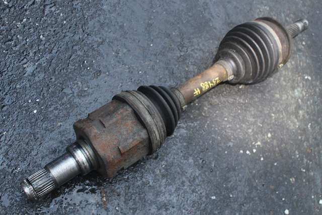 Drivaksel høyre foran, diesel/manuell til Toyota Hilux 2006-2011