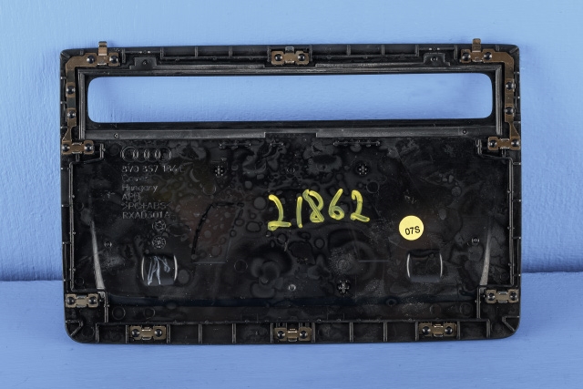 Dashbord diverse til Audi A3 2016-2020 (Type III, Fase 2) (VAG|8V0 857 186 E|)