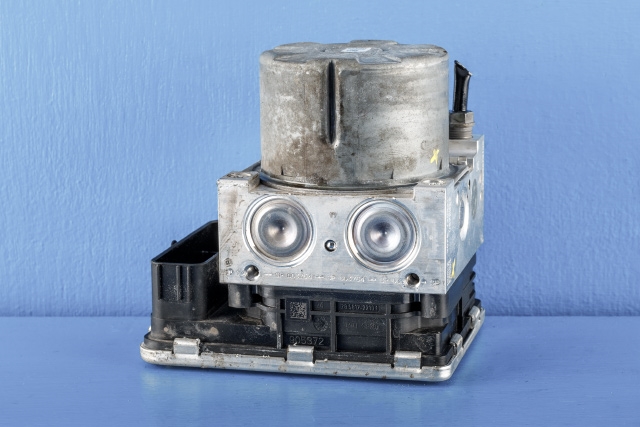 ABS sentral til Audi A3 2016-2020 (Type III, Fase 2)  (VAG|5Q0 614 517 CE|)