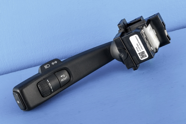Bryter blink til Volvo V60, 2010-2013 (Type I, Fase 1)  (VOLVO|31327904)
