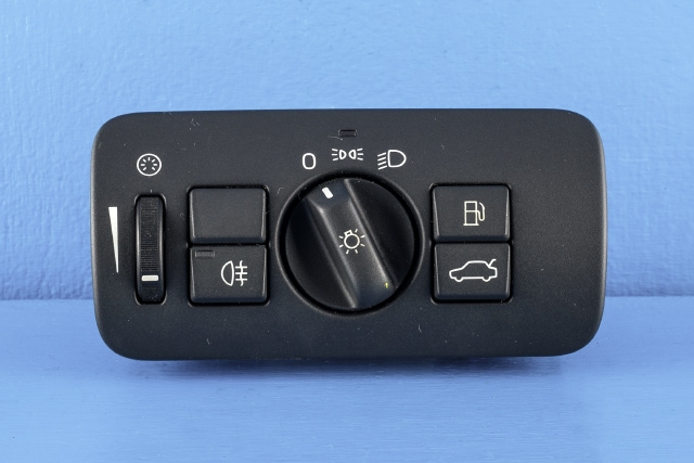 Bryter lys til Volvo V60, 2010-2013 (Type I, Fase 1)  (VOLVO|30739432)