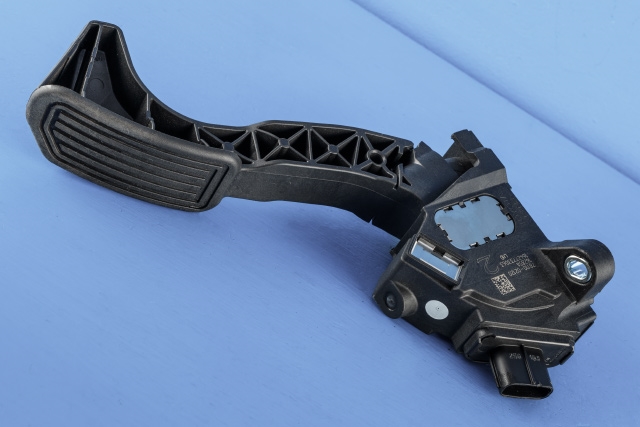 Pedal gass til Toyota Auris, 2015-2019 (Type II, Fase 2)  (TOYOTA|78110-02120)