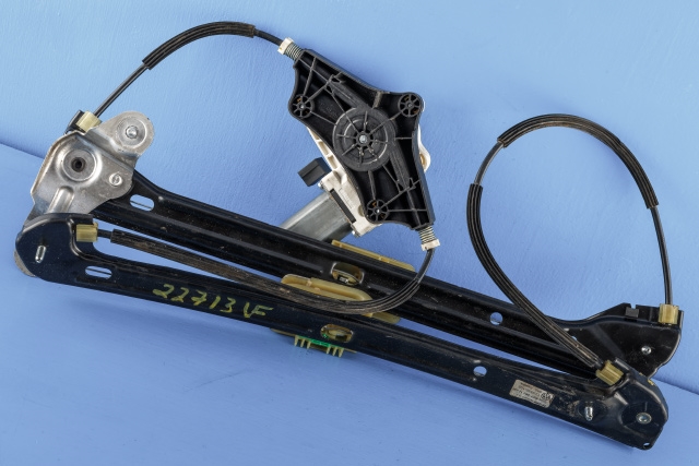 Ruteheis venstre foran til VW Golf VII 2012-2017 (Fase 1)  (VAG|5G4 837 461 H|)