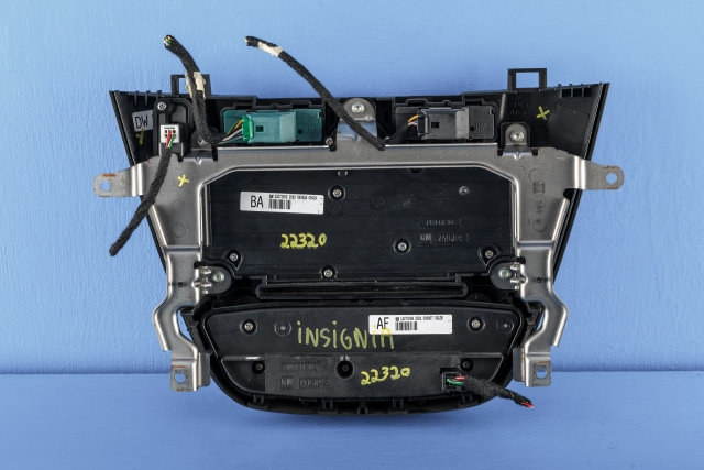 Bilstereo betjeningspanel til Opel Insignia A 2009-2014 (GM|13 273 252|)