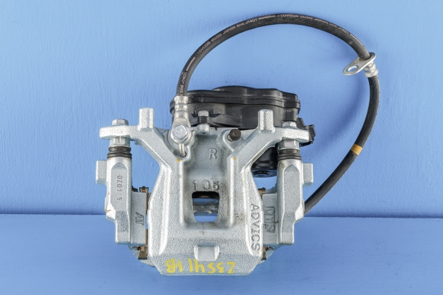 Bremsecaliper høyre bak, elektrisk til Toyota Camry, 2019-->>  (ADVICS|201130-23877)