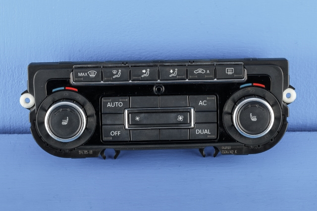 Varmeapparat betjening til VW Golf VI, 2008-2012  (HELLA|5HB 009 746-31)