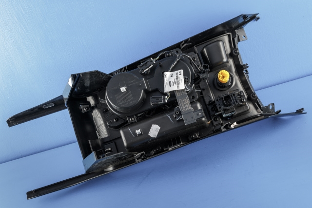 Dashbord koppholder til Ford Kuga 2013-2019  (FORD|GV4T-14B079-MDB|)