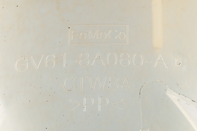 Ekspansjonstank til Ford Kuga 2013-2019  (FORD|GV61-8A080-AD|)
