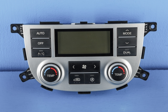 Varmeapparat betjening til Hyundai Santa Fe, 2006-2009 (Type II, Fase 1)  (HYUNDAI|97250-2B432)