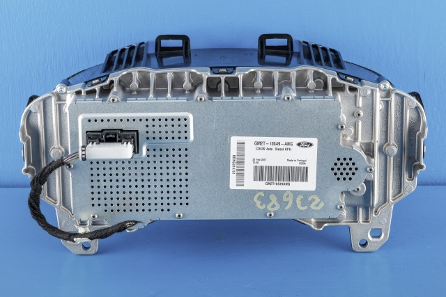 Instrumentpanel til Ford Edge 2016-2019  (FORD|GM2T-10849-ANG|)