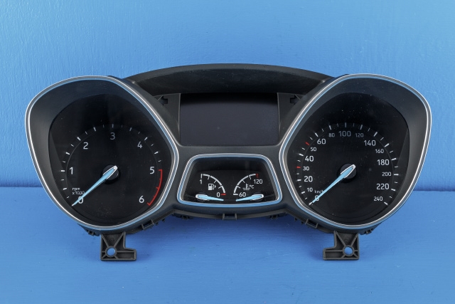 Instrumentpanel til Ford Focus 2014-2018 (Type III, Fase 2) (FORD|F1ET-10849-BLG|)