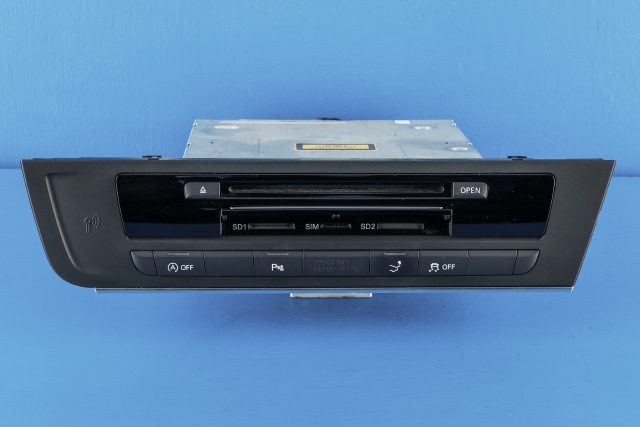 Bilstereo navigasjon spiller til Audi A7, 2010-2014 (Type I, Fase 1)  (VAG|4G0 035 670 B)