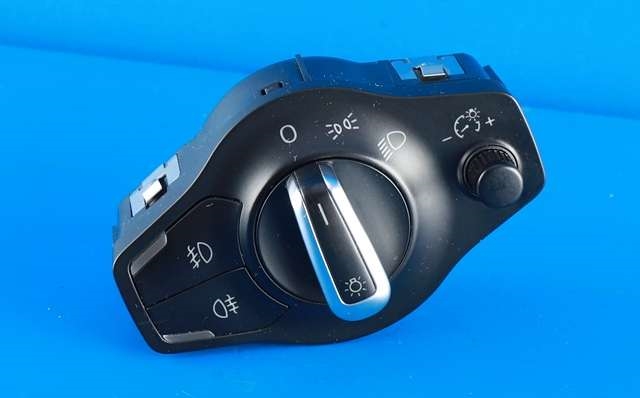 Bryter lys til Audi Q5, 2008-2012 (Type I, Fase 1)  (VAG|8K0 941 531 AK)