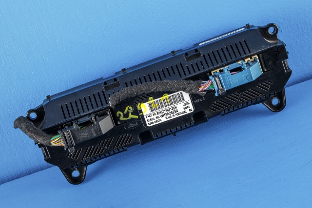 Varmeapparat betjening til Ford Focus 2011-2014 (Type III, Fase 1)  (FORD|BM5T-18C612-CH|)