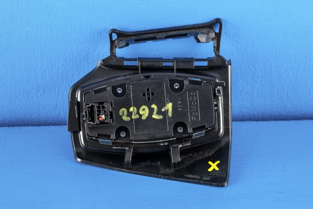 Bryter lys til Ford Focus 2011-2014 (Type III, Fase 1)  (FORD|BM5T-13A024-CC|)