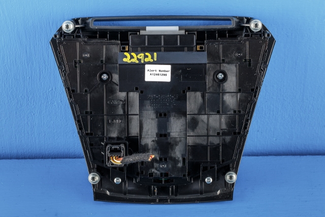 Bilstereo betjeningspanel til Ford Focus 2011-2014 (Type III, Fase 1) (FORD|BM5T-18K811-DE|)