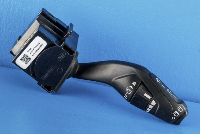Bryter visker til Ford Focus 2011-2014 (Type III, Fase 1) (FORD|AV6T-17A553-AC|)