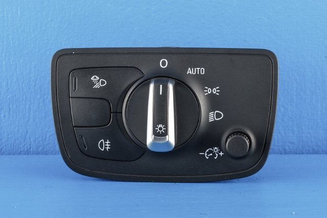 Bryter lys til Audi A7, 2010-2014 (Type I, Fase 1)  (VAG|4G0 941 531 E)