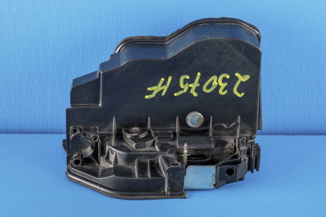 Låsekasse høyre foran til Mini Countryman 2010-2016 (R60) (R60) (BMW|7 229 458|)