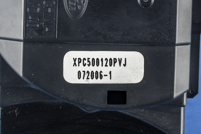 Bryter blink til Land Rover Discovery 2005-2009 (Type III) (LAND ROVER|XPC500120PVJ|)