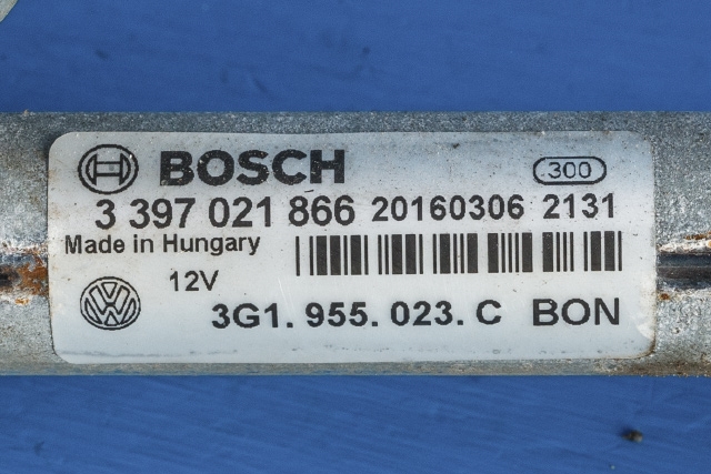 Viskermotor frontrute komplett m/overføring til VW Passat 2015-2019 (Fase 1) (B8) (B8) (VAG|3G1 955 023 C|3G1 955 119 A|)