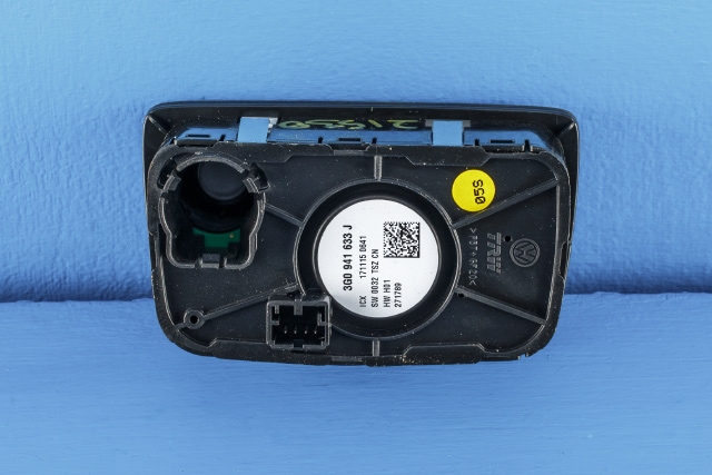 Bryter lys til VW Passat 2015-2019 (Fase 1) (B8) (B8) (VAG|3G0 941 633 J|)