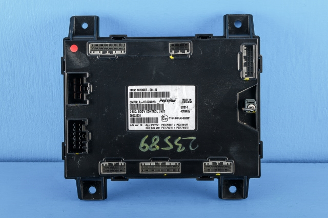 Styreenhet comfort (BCM) til Tesla Model S, 2013-2016 (Fase 1) (TESLA|1010907-00-D)