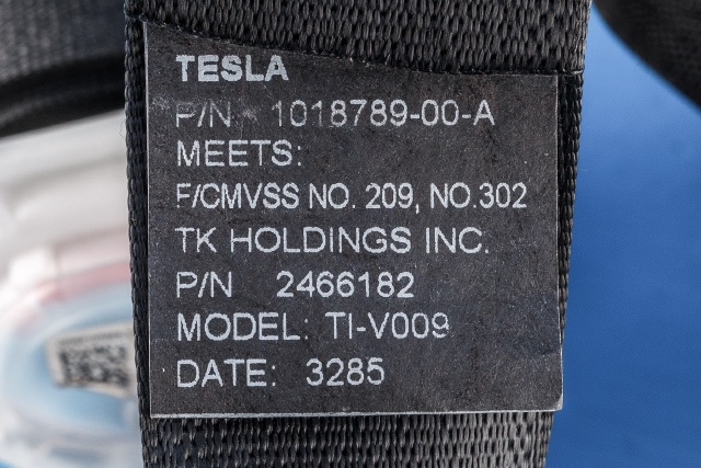 Sikkerhetsbelte bak venstre til Tesla Model S 2013-2016 (Fase 1)  (TESLA|1018789-00-A|)