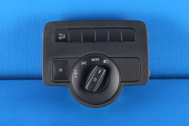 Bryter lys til Mercedes Vito, 2014-->> (W447) (W447) (MERCEDES|A 246 905 02 50)