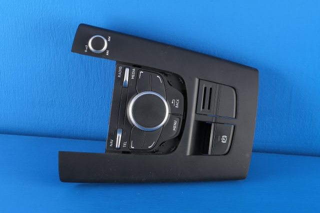 Bilstereo navigasjon betjeningspanel til Audi A3, 2012-2016 (Type III, Fase 1)  (VAG|8V0 919 614 B)