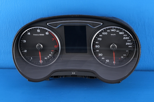 Instrumentpanel til Audi A3, 2012-2016 (Type III, Fase 1)  (VDO|A2C84207600)