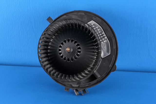 Varmeapparat motor til Audi A3, 2012-2016 (Type III, Fase 1)  (VAG|5Q1 819 021 B)