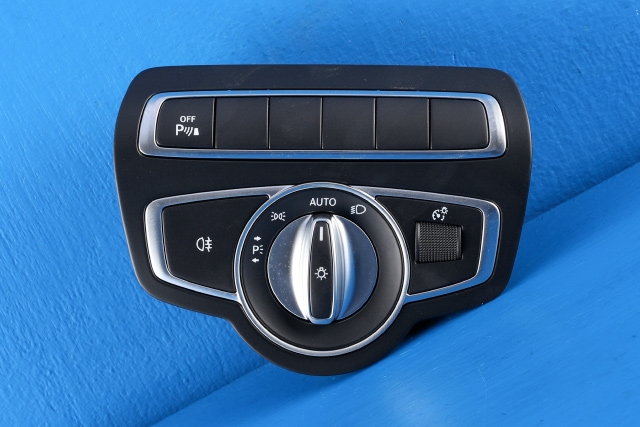 Bryter lys til Mercedes GLC, 2015-2022 (X253) (X253) (MERCEDES|A 205 905 18 10)
