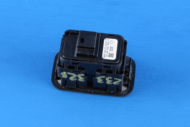 Bryter diverse til Mercedes GLC 2015-2022 (X253) (X253) (MERCEDES|A 205 905 19 13|)