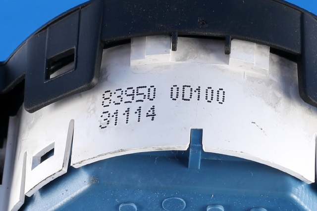 Bryter nødblink til Toyota Yaris 2014-2020 (Type III, Fase 2) (TOYOTA|83950-0D100|)