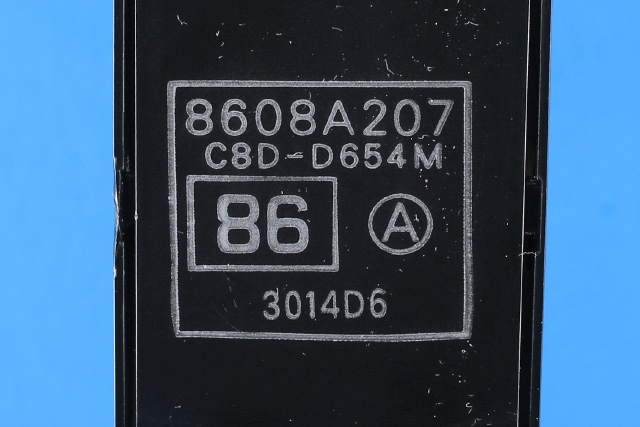Bryter ruteheis førerdørspanel til Peugeot 4008 2012-2017 (MITSUBISHI|8608A207|)